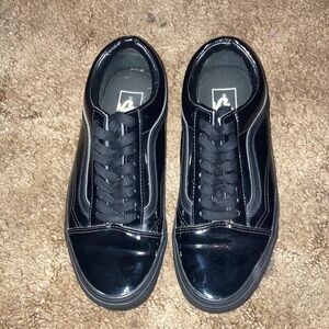 Vans black shine 7M 8.5W